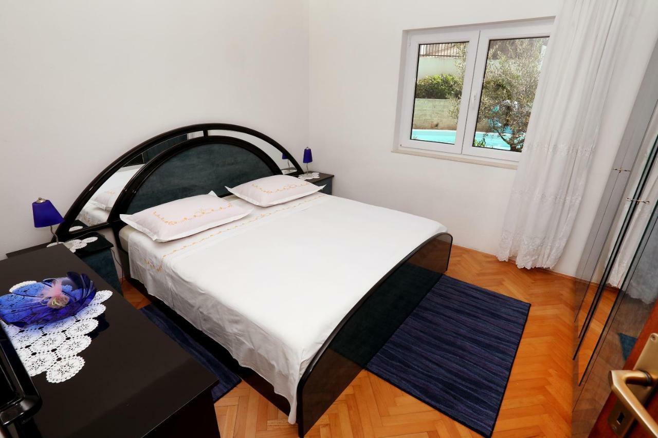 Apartments Sakal Trogir Exterior photo